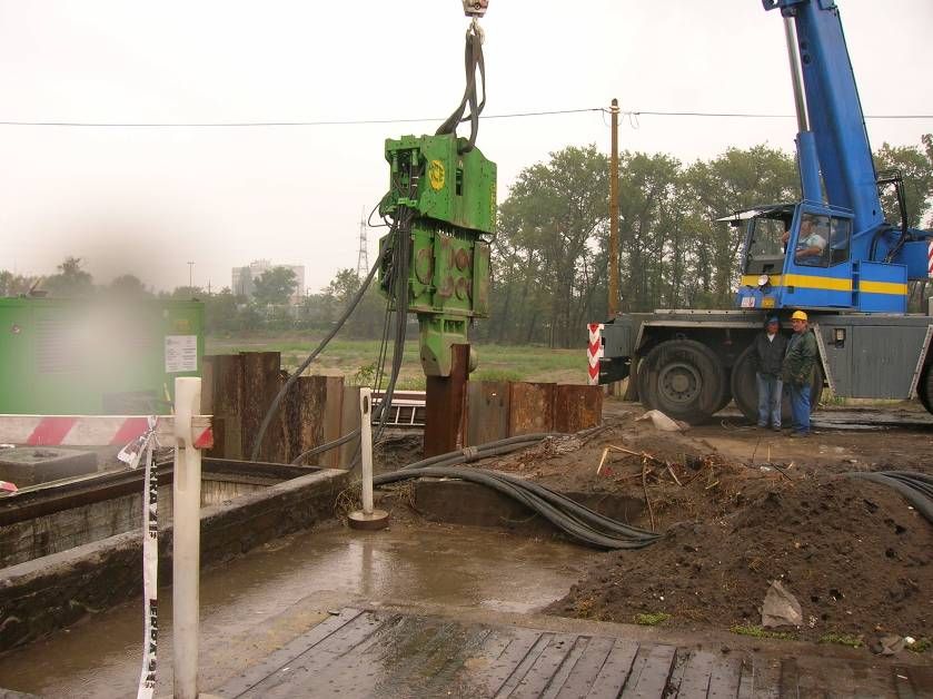 Darura függesztett vibrátor