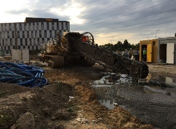 Mélykeverő szerszám a munkaterületen